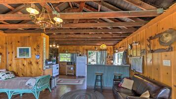 House (1 Bedroom) | Interior