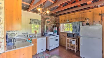 House (1 Bedroom) | Interior