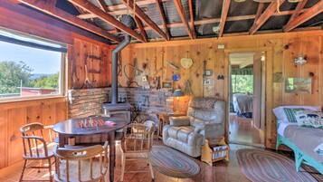 House (1 Bedroom) | Interior