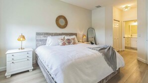 Apartment (2 Bedrooms) | Bahagian dalam