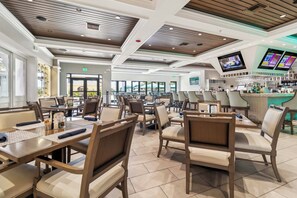 Apartment (2 Bedrooms) | Interior - Fort Myers Condo w/ Resort Pools - Near Golf! (Fort Myers)