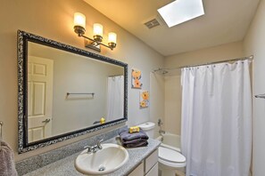 Casa (2 Bedrooms) | Interior