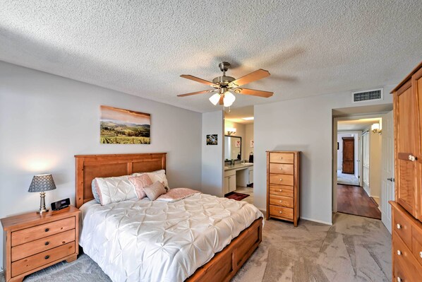 House (2 Bedrooms) | Interior