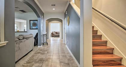 Spacious Stay at a Houston Getaway w/ Fireplace!