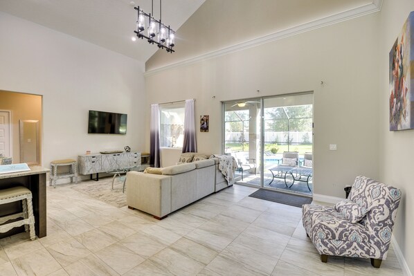 House (3 Bedrooms) | Interior