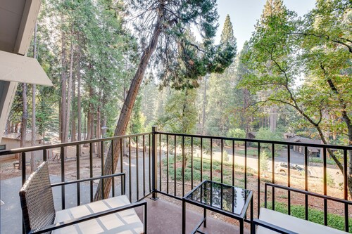 Pollock Pines Cabin: Game Room w/ A/C & Heat!