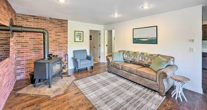 Dreamy Riverside Cabin With Fireplace & Grill