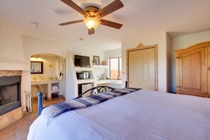 Apartment (0 Bedroom) | Interior - 'La Paloma' at Full Circle Ranch w/ Patio! (Cave Creek)
