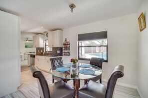 Dining - 'space Coast' Getaway w/ Outdoor Pool & Spa! (Palm Bay)