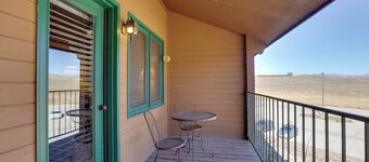Private Balcony & Mtn Views: Granby Studio!