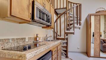 Apartment (0 Bedroom) | Interior