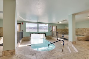 Apartment (0 Bedroom) | Interior - Private Balcony & Mtn Views: Granby Studio! (Granby)