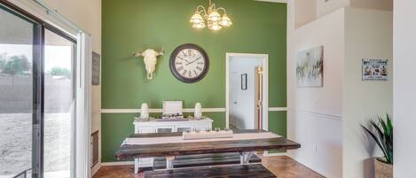 House (3 Bedrooms) | Interior