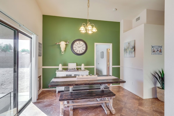 House (3 Bedrooms) | Interior