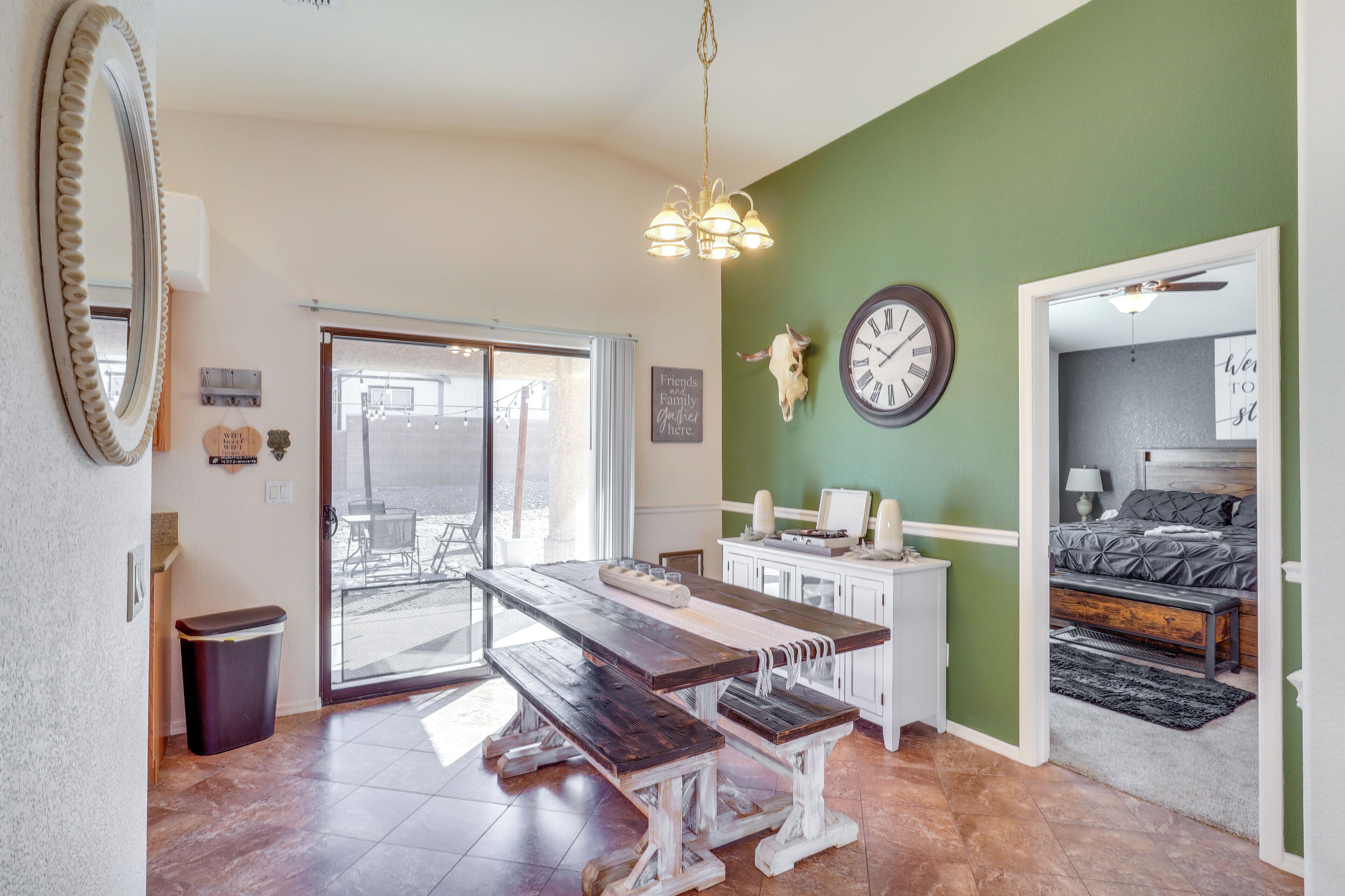 House (3 Bedrooms) | Interior