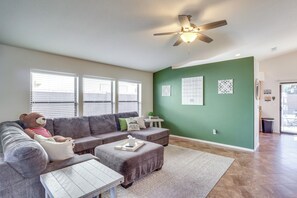 House (3 Bedrooms) | Interior