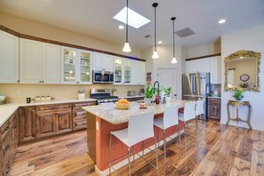 House (4 Bedrooms) | Interior - Serene Rio Rancho Home w/ Patio, 5 Mi to Hospitals (Rio Rancho)