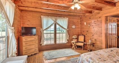 Charming, Rustic Guest Home on 100-acre Ranch