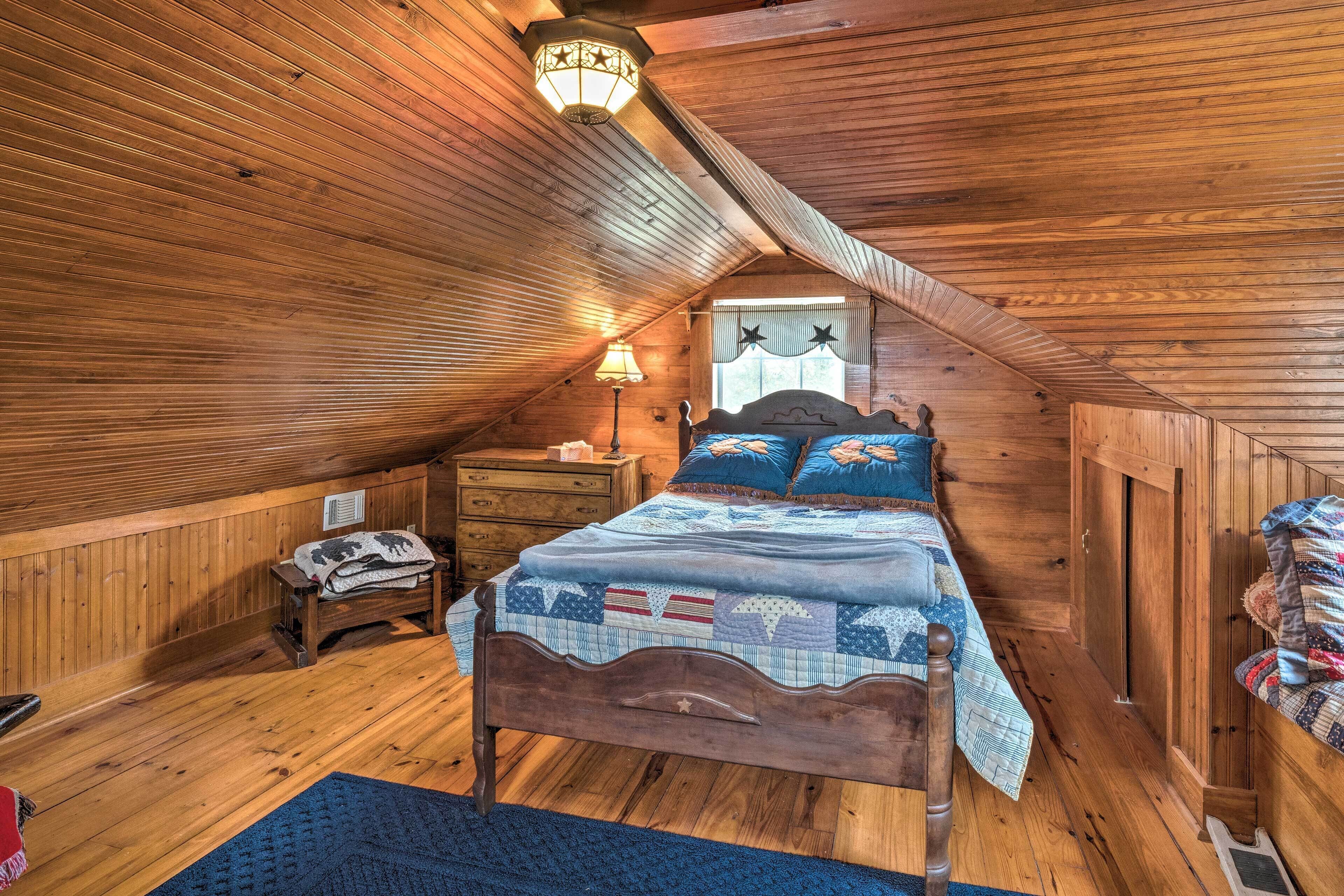 House (2 Bedrooms) | Interior