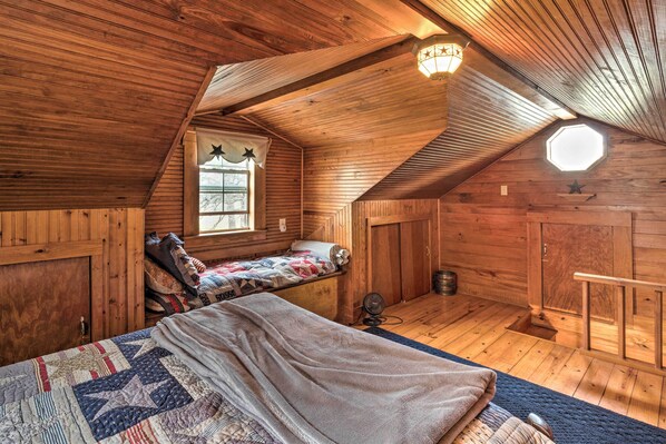 المنشأة من الداخل