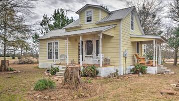 House (2 Bedrooms) | Front of property