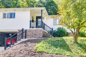House (3 Bedrooms) | Front of property