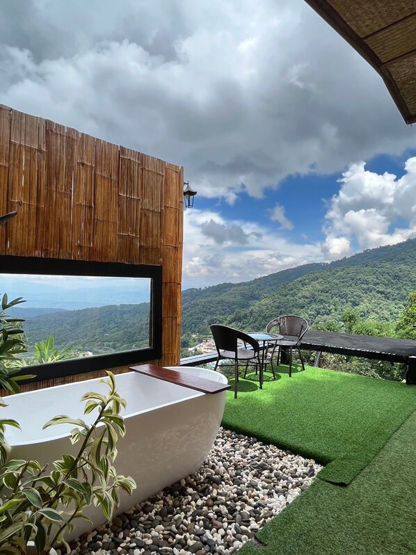 View from property - CR Farm stay (Mae Rim)