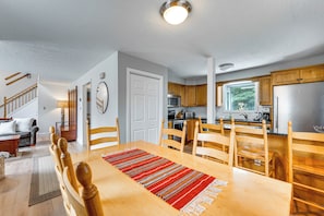 Apartment (4 Bedrooms) | Interior - Condo w/ Deck & Grill < 5 Miles to Loon Mountain! (North Woodstock)
