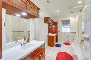 独立别墅 (Multiple Bedrooms) | 住宿内部