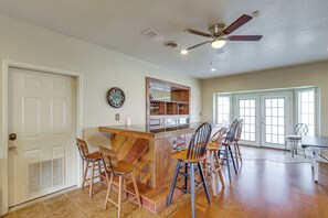 Interior - Fire Pit & Game Room: Marshall Getaway w/ Views! (Marshall)