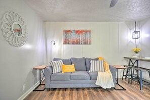 Apartment (1 Bedroom) | Interior - Cozy Knoxville Apartment ~ 9 Mi to Downtown! (Knoxville)