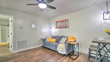 Apartment (1 Bedroom) | Interior