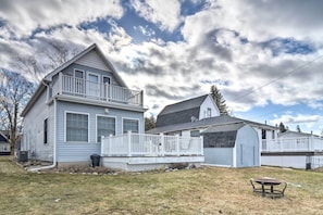 Interior - Downtown Boyne City Home, Walk to Lake Charlevoix! (Boyne City)