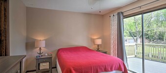 Lush Gilbert House w/ Outdoor Oasis on Lake Murray