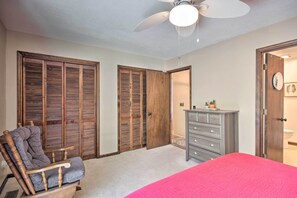 House (3 Bedrooms) | Interior - Lush Gilbert House w/ Outdoor Oasis on Lake Murray (Gilbert)