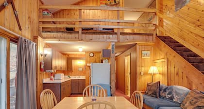 Walk to Ski Brule: Slope-view Cabin, Dogs Welcome!
