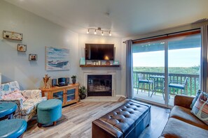 TV, fireplace, DVD player
