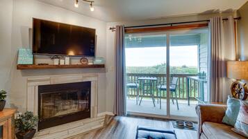 TV, fireplace, DVD player