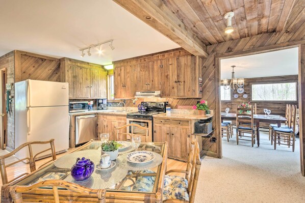 House (4 Bedrooms) | Interior