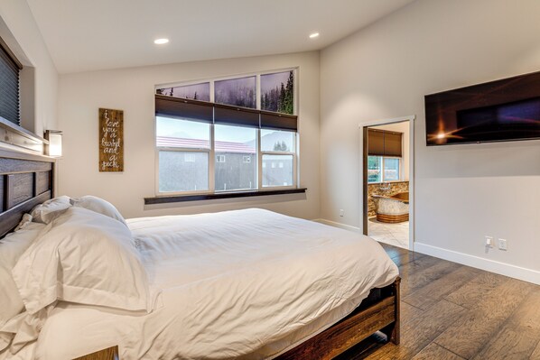 Apartment (5 Bedrooms) | Interior - Mendenhall Valley Escape w/ Furnished Deck! (Juneau)