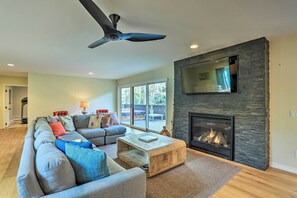 House (6 Bedrooms) | Interior