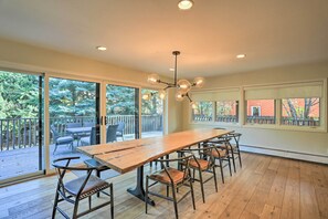 House (6 Bedrooms) | Interior