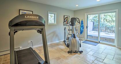 Roomy Avon Family Chalet w/ Hot Tub in Eaglevail!