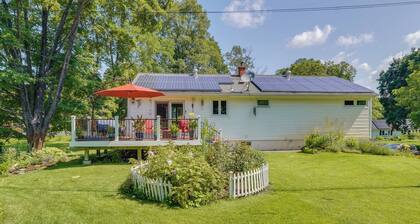 Pet-friendly Staatsburg Studio - Near State Park
