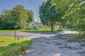 Apartment (0 Bedroom) | Interior - Pet-friendly Staatsburg Studio - Near State Park (Hyde Park)