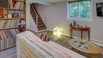 Apartment (0 Bedroom) | Interior