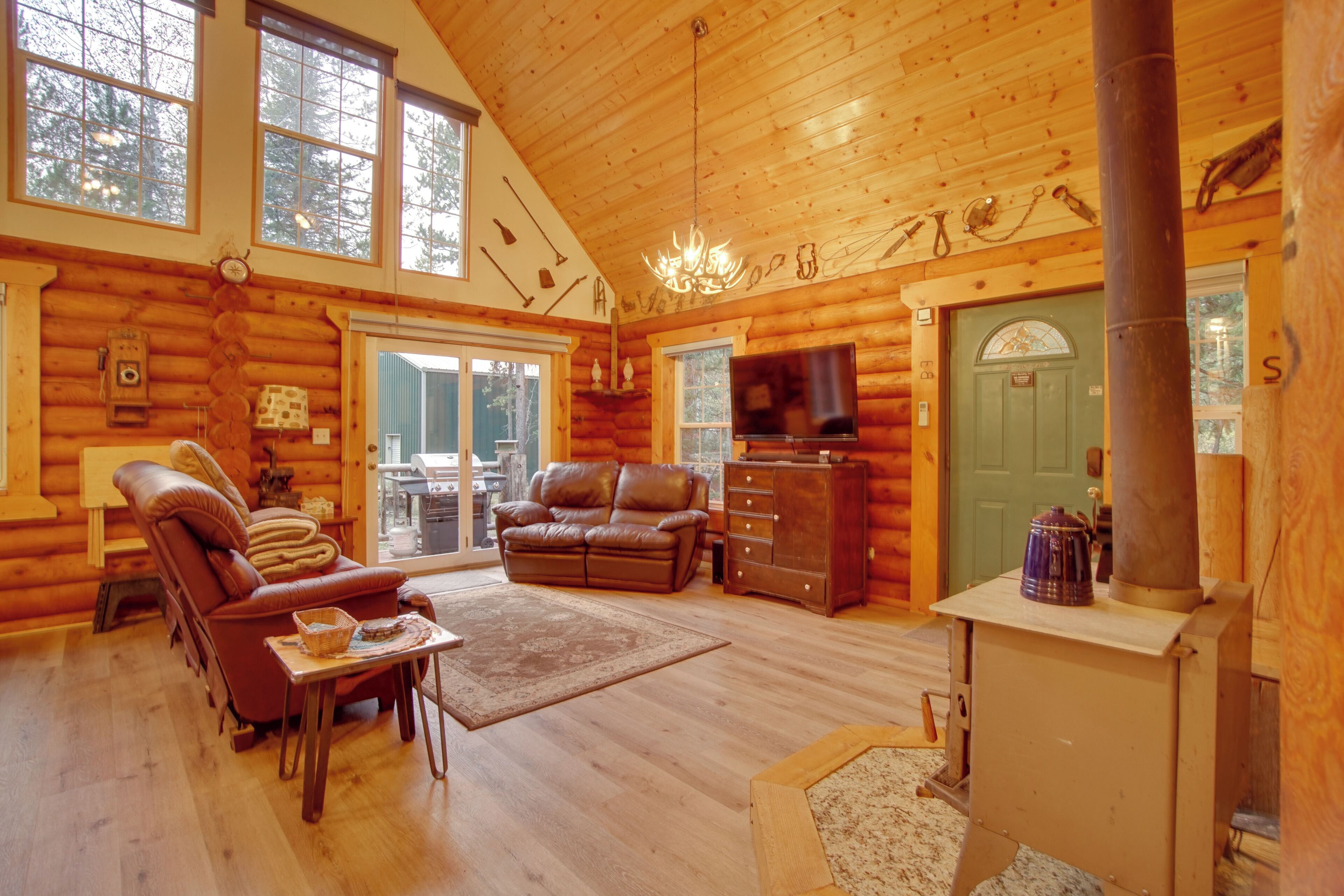 House (2 Bedrooms) | Interior