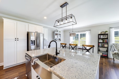 House (3 Bedrooms) | Interior