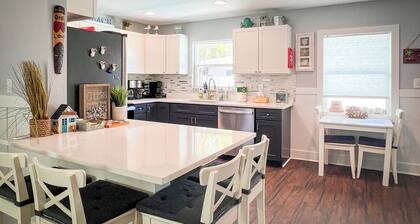 Relaxing 2 BR 1.5 BA Home w/Private Pool & Outdoor Dining - 5 Min Walk to Beach!