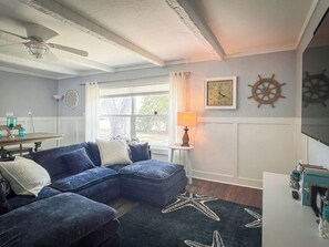 Smart TV, books, offices
